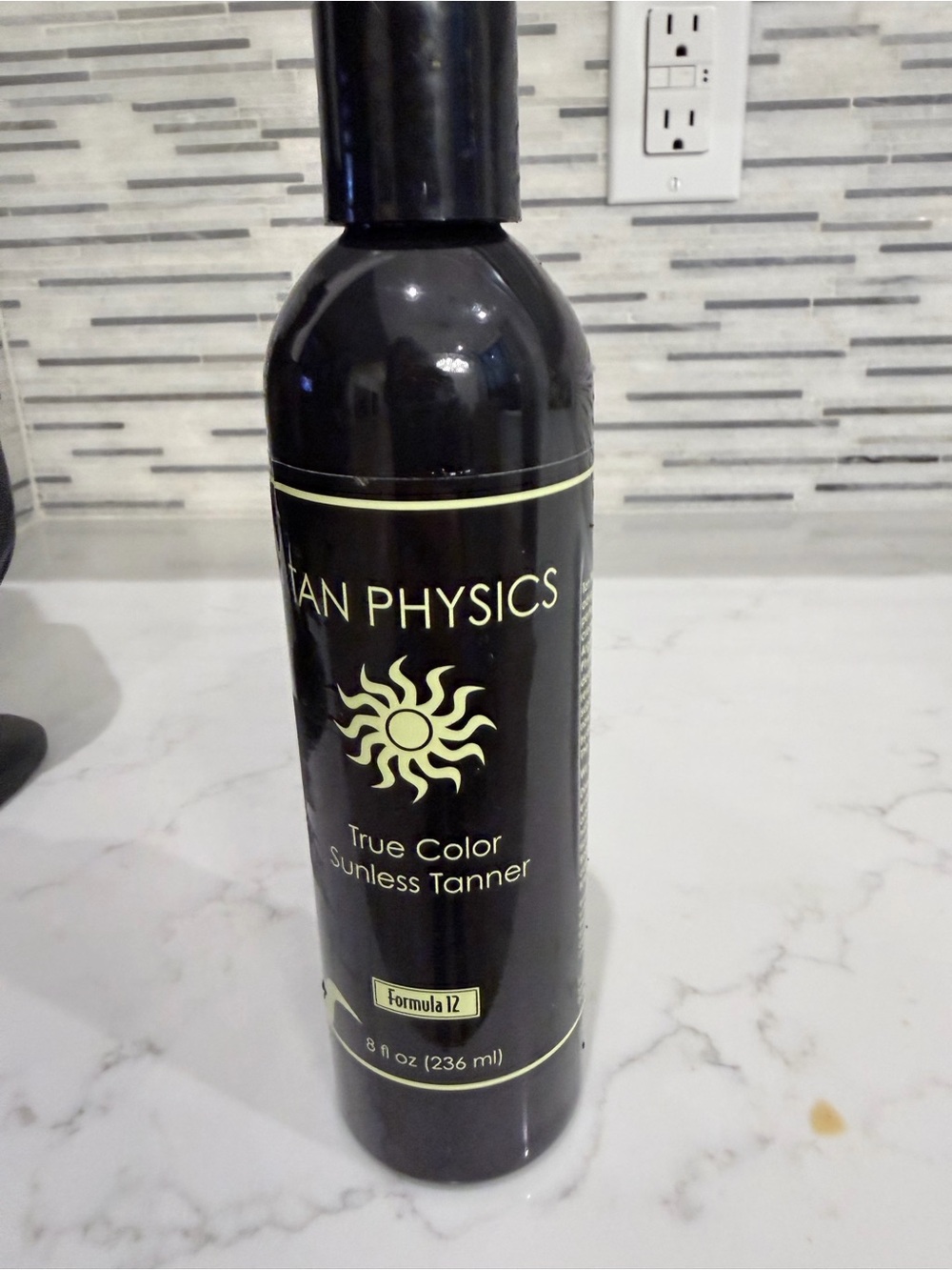 True Color Sunless Tanner — Black